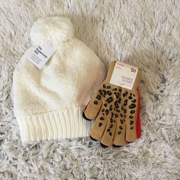 SONOMA winter set sherpa Pom beanie with 3 pairs gloves Womans OSFM che… - Picture 1 of 10